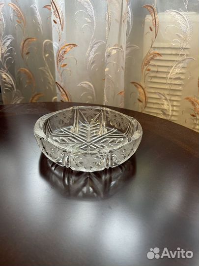 Пепельница хрустальная (ручной работы)