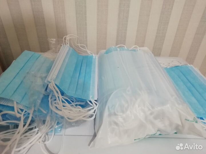 Маски медицинские одноразовые