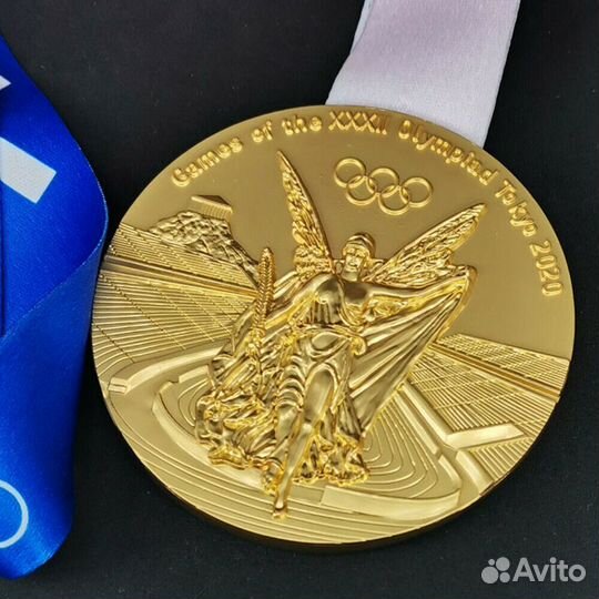 Золотая медаль 2020 Токио Япония