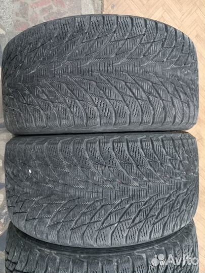 Nokian Tyres Hakkapeliitta R2 245/40 R19 и 255/40 R19 100R