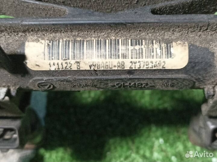 Топливная рампа Ford Focus 3 хетчбек 1.6 2012