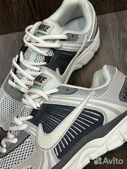 Кроссовки nike air zoom vomero 5