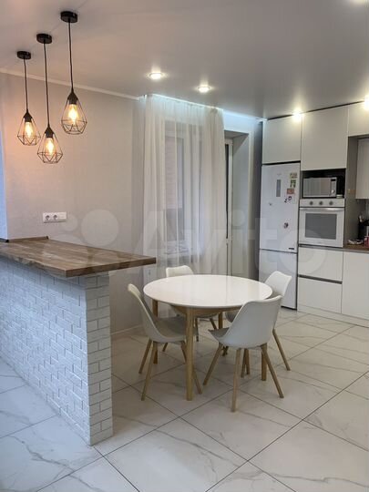 3-к. квартира, 92 м², 7/16 эт.