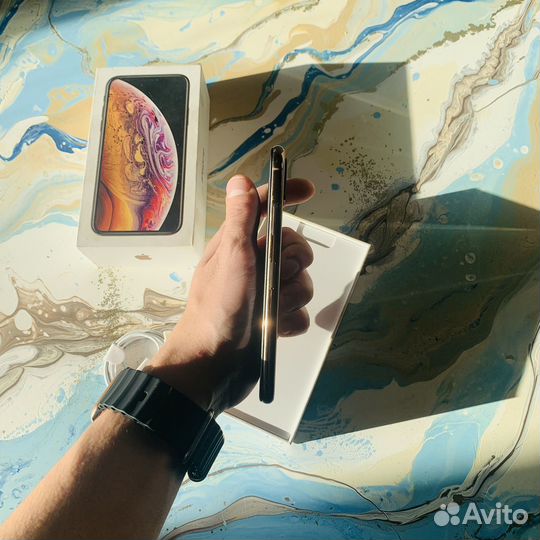 iPhone Xs, 64 ГБ