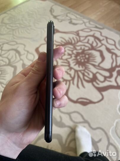 iPhone 7, 32 ГБ