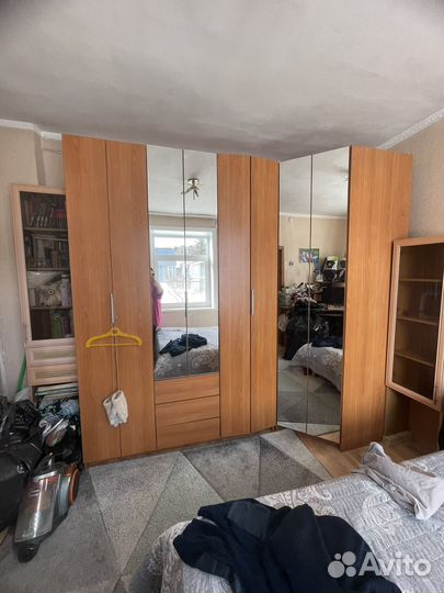 Продам шкаф В очень хорошем состоянии