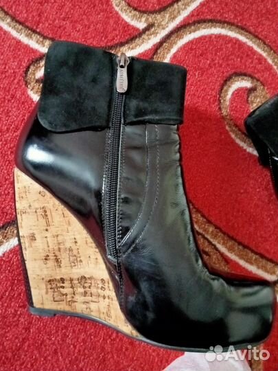 Ботинки женские
