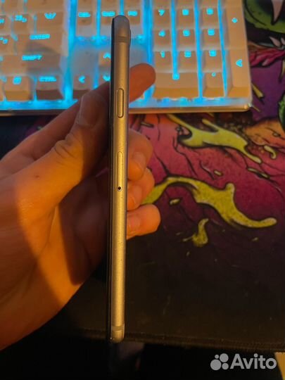 iPhone 6S, 16 ГБ