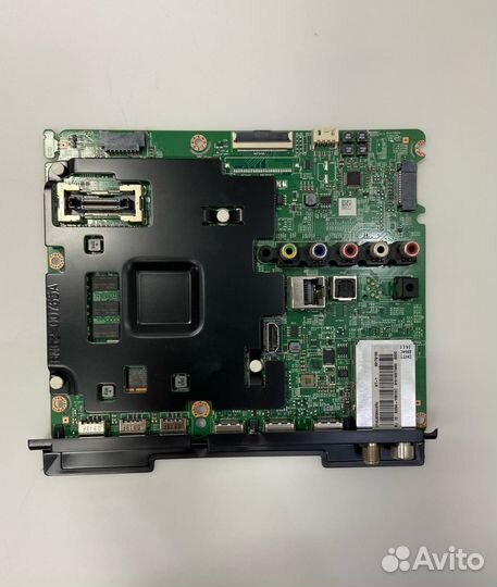 Телевизор Samsung UE40J6240AU в разборе