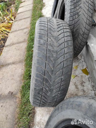 Goodyear UltraGrip 225/65 R17 H