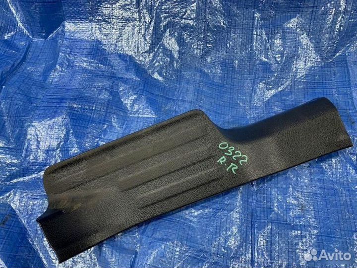 Порожек пластиковый задний правый Nissan Xtrail