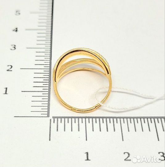 Золотое кольцо с камнем 15,5р