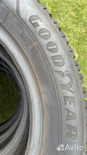 Goodyear UltraGrip Arctic 2 SUV 255/55 R19 111T