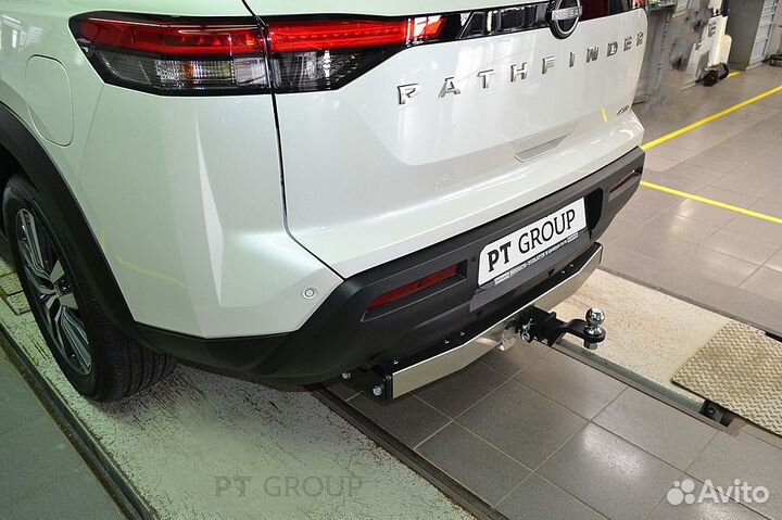 Фаркоп Nissan Pathfinder 2022- съемный квадрат