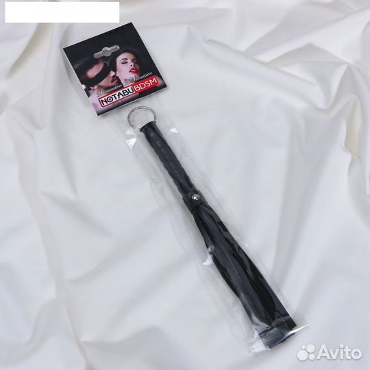 Плётка чёрная, ручка 12 см, хвост 16 см