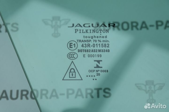 Стекло передней двери F-Pace X761 2016-2020