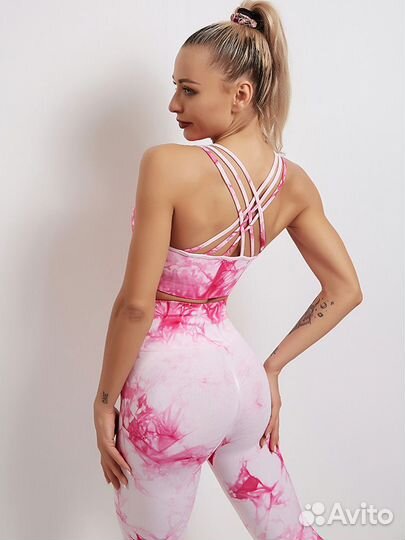 Спортивный костюм женский