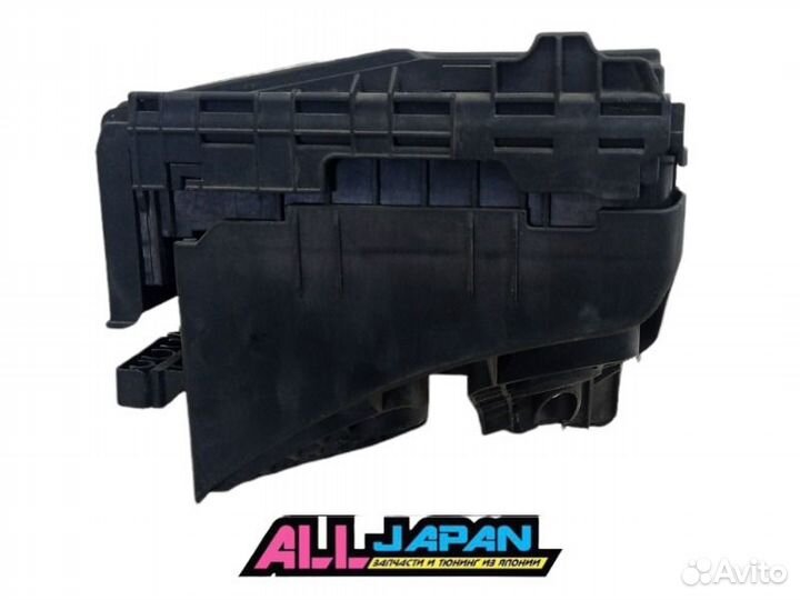 Блок предохранителей Audi A3 8PA AXX 2005