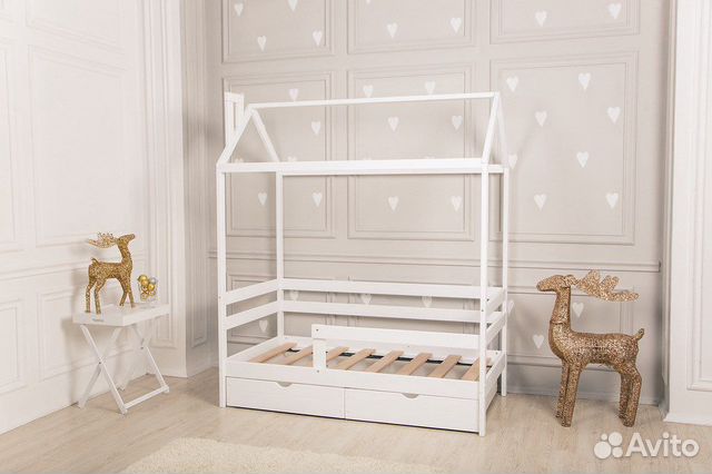 Кроватка домик новая Classic