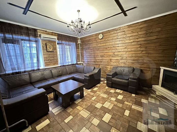 2-к. квартира, 70 м², 2/4 эт.