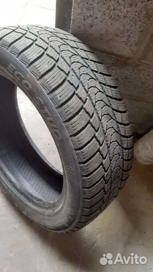 Minerva Winter Stud 215/55 R17