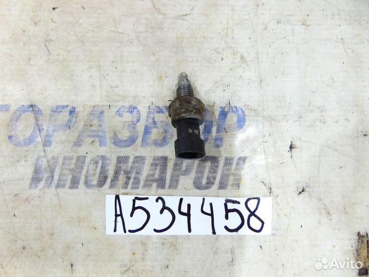 Датчик включения заднего хода для Opel Zafira B 2