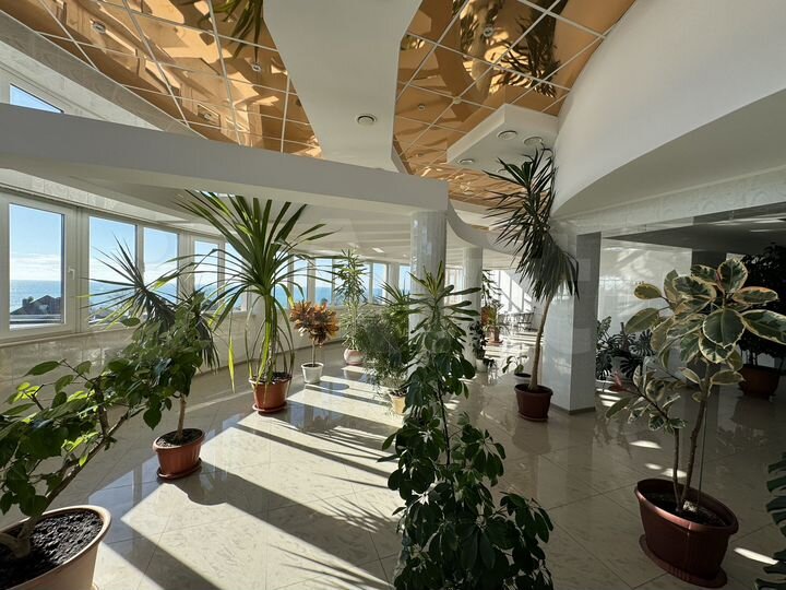 Гостиница, 2713 м²