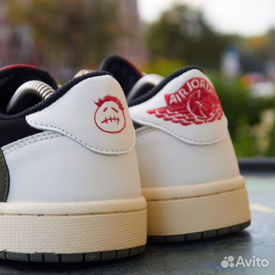 Кроссовки nike air jordan 1 low travis scott