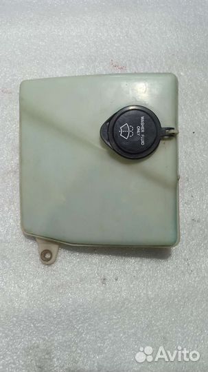 Бачок омывателя Toyota Chaser