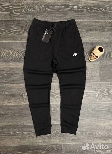 Спортивные штаны nike