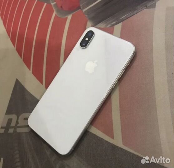 iPhone X, 64 ГБ