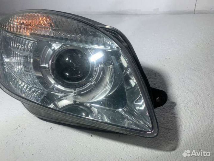 Фара передняя правая Skoda Roomster 94901829