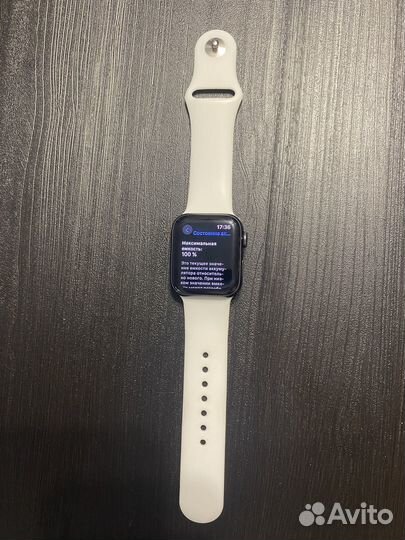 Часы Apple watch se 40 mm