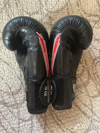 Боксёрские перчатки 10 унций