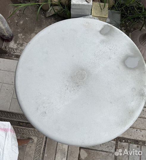 Бетнные столы