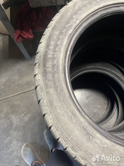 Nokian Tyres Hakkapeliitta City Bus 235/55 R18