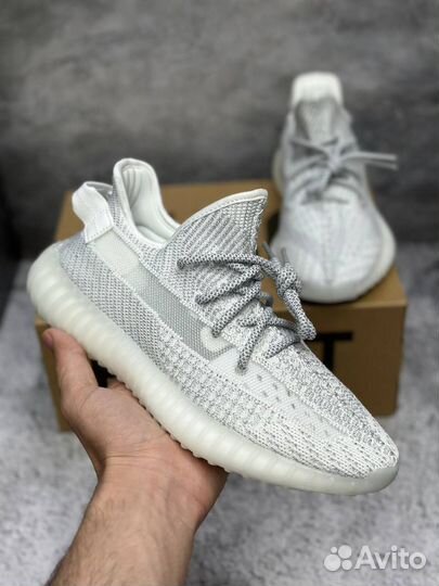 Летние крассовки Adidas Yeezy boost 350