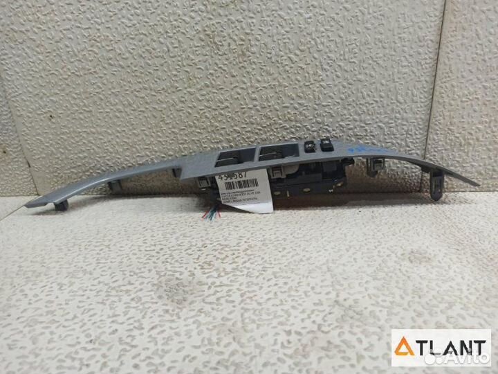 Блок упр. стеклоподьемниками передний правый toyot