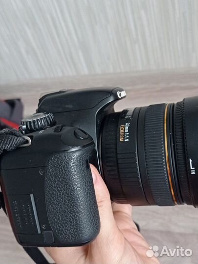 Зеркальный фотоаппарат canon 550d kit 18-55mm