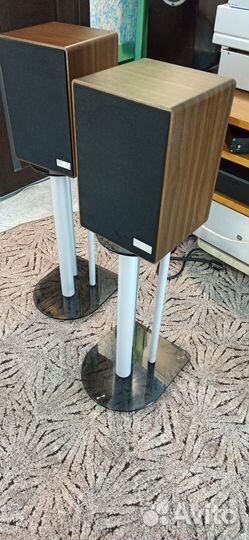 Стойки для акустики новые фирменные