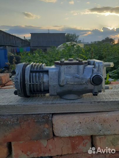 Компрессор воздушный поршневой бу