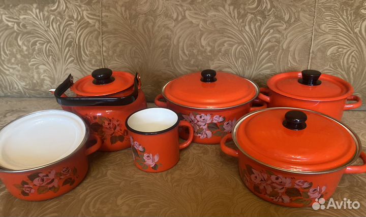 Набор столовой посуды эмалированной