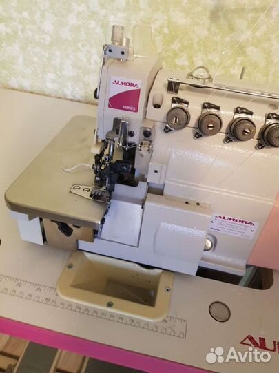 Оверлок промышленный