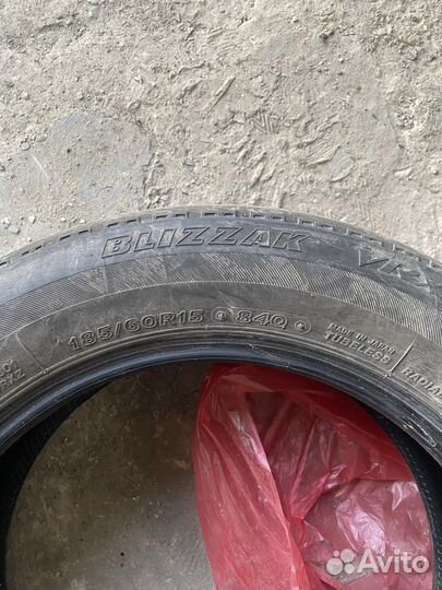 Bridgestone Blizzak VRX 185/60 R15 84H