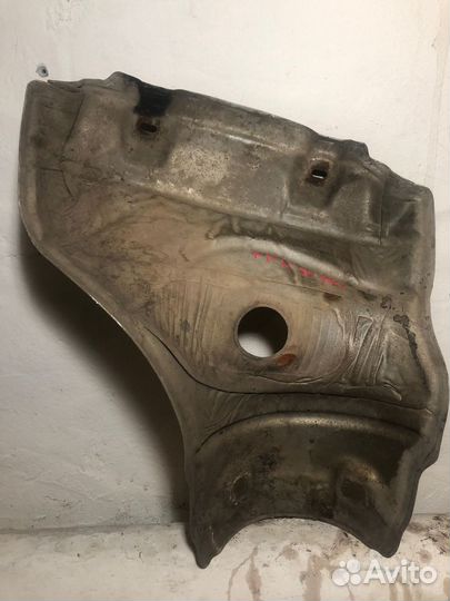 Тепловой экран Ford Focus 2 2.0L