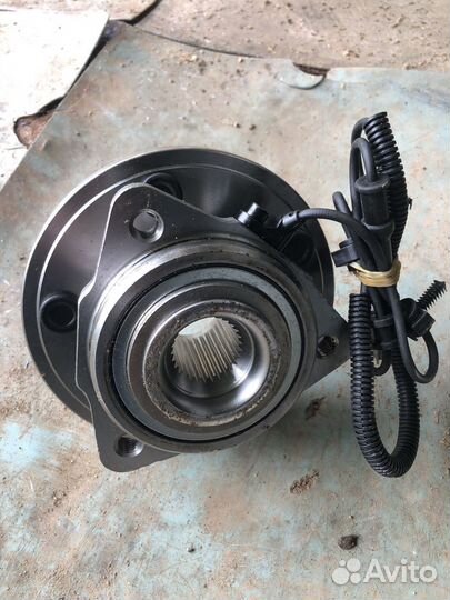 Ступица передняя Гранд Черроки с абс