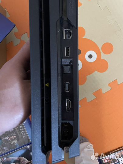 Sony playstation 4 PS4 pro 1tb с играми