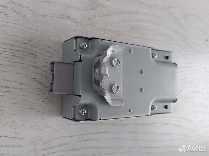 Toyota Rav4 XA50 Блок управления