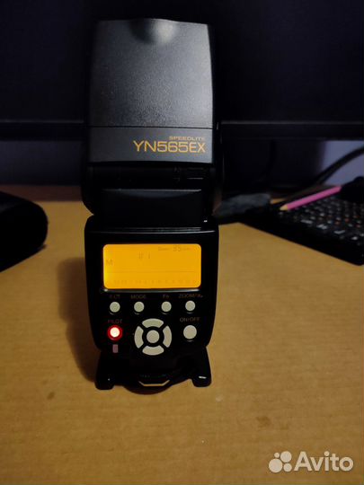 Вспышка Yongnuo speedlite yn565ex