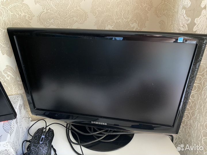 Монитор Samsung